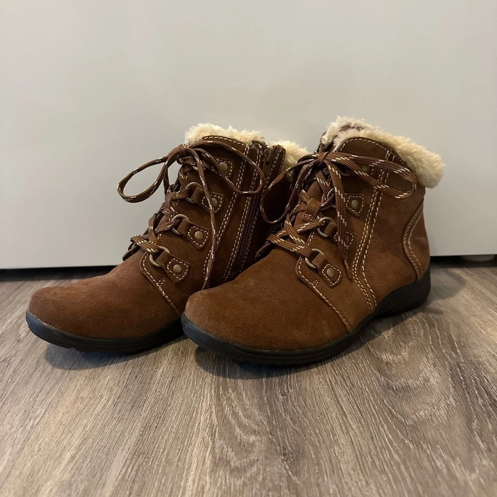 Earth Origins Crowley Women’s Suede Ankle Boots